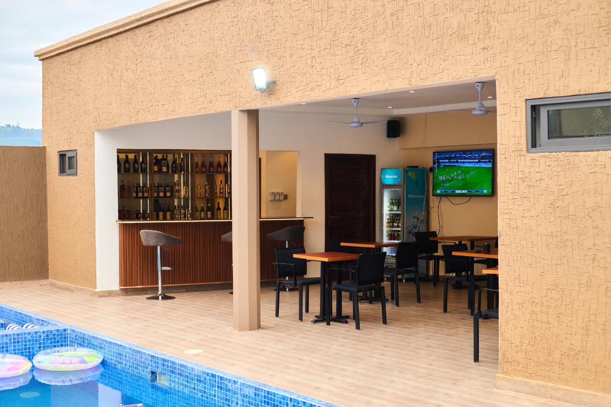 Aiden Homes And Apartments Hotel Koforidua Εξωτερικό φωτογραφία
