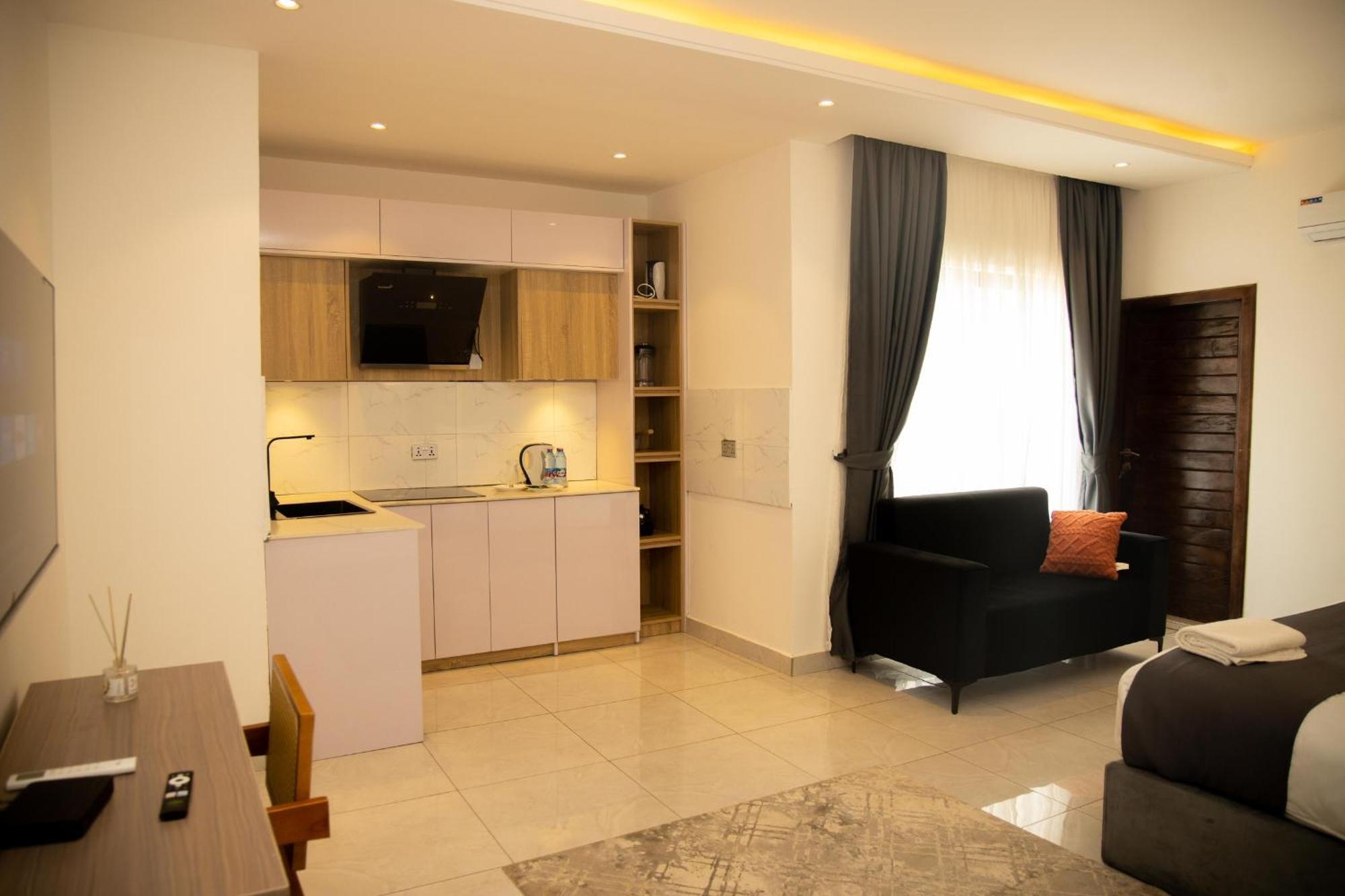 Aiden Homes And Apartments Hotel Koforidua Εξωτερικό φωτογραφία